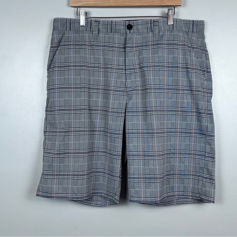 Travis Mathew Men's Plaid Chino Perfromance Golf Shorts Size 38; Stretch, Sports